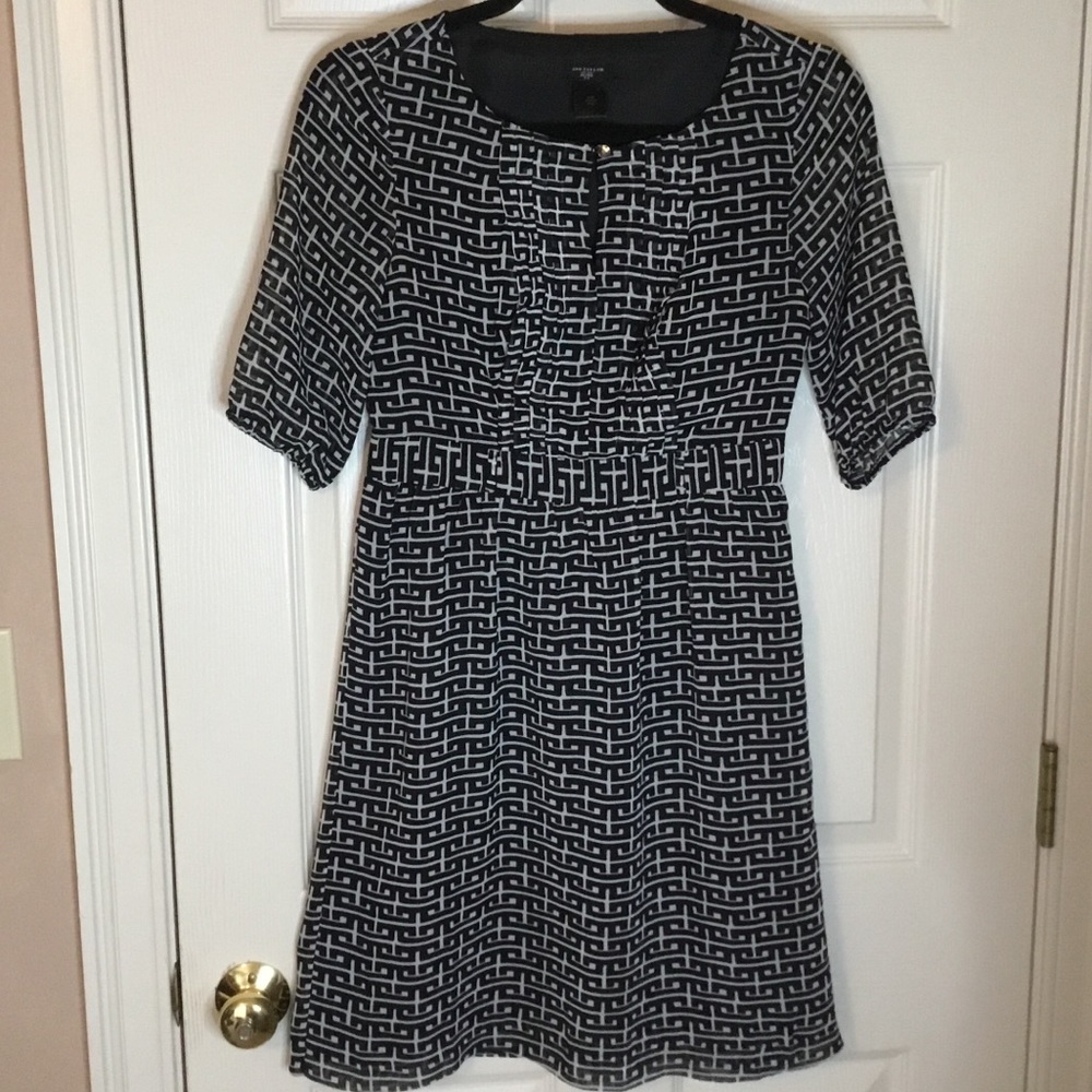 Ann Taylor Black & White Geometric Blouson Petite Dress - 00P